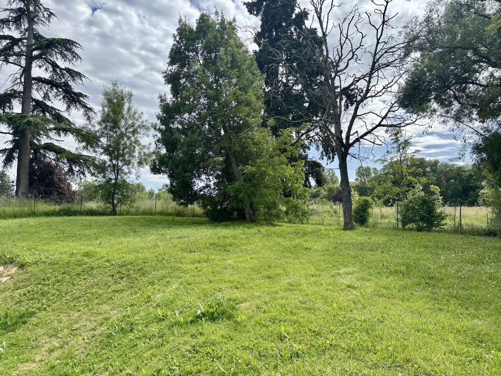 Property photo 3 of 9