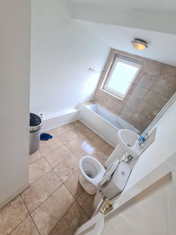 Property photo 3 of 12 Gallery