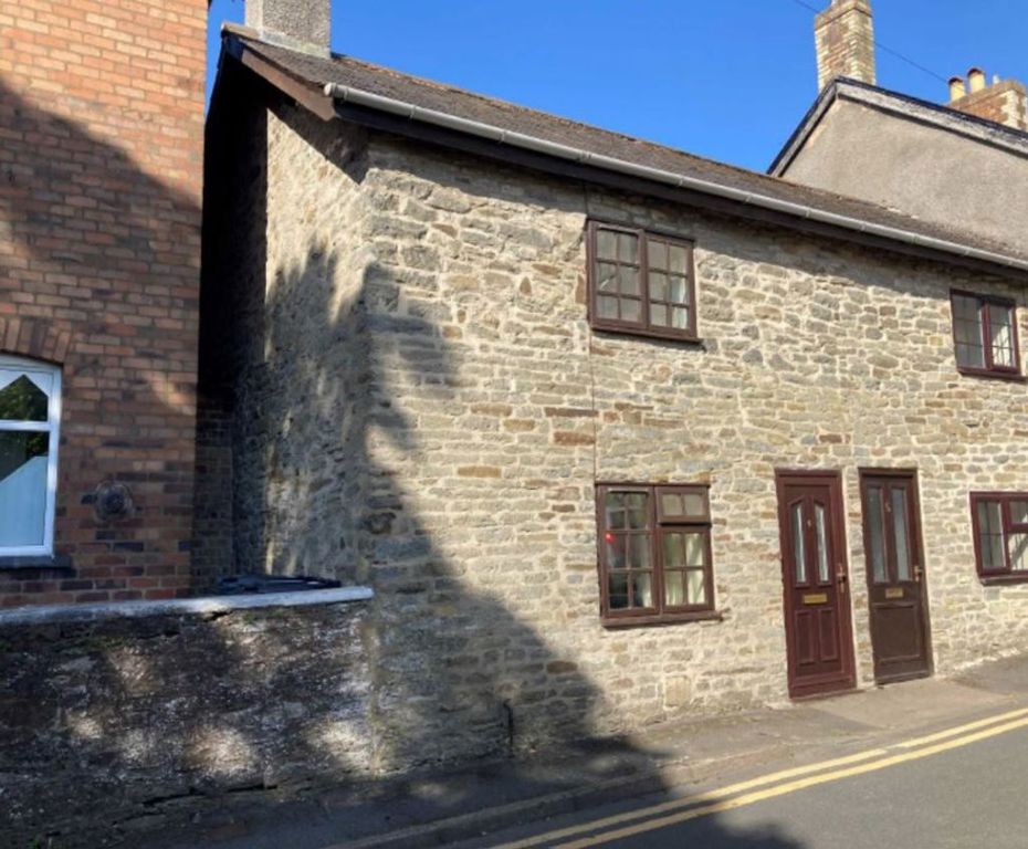 Property photo 1 of 6