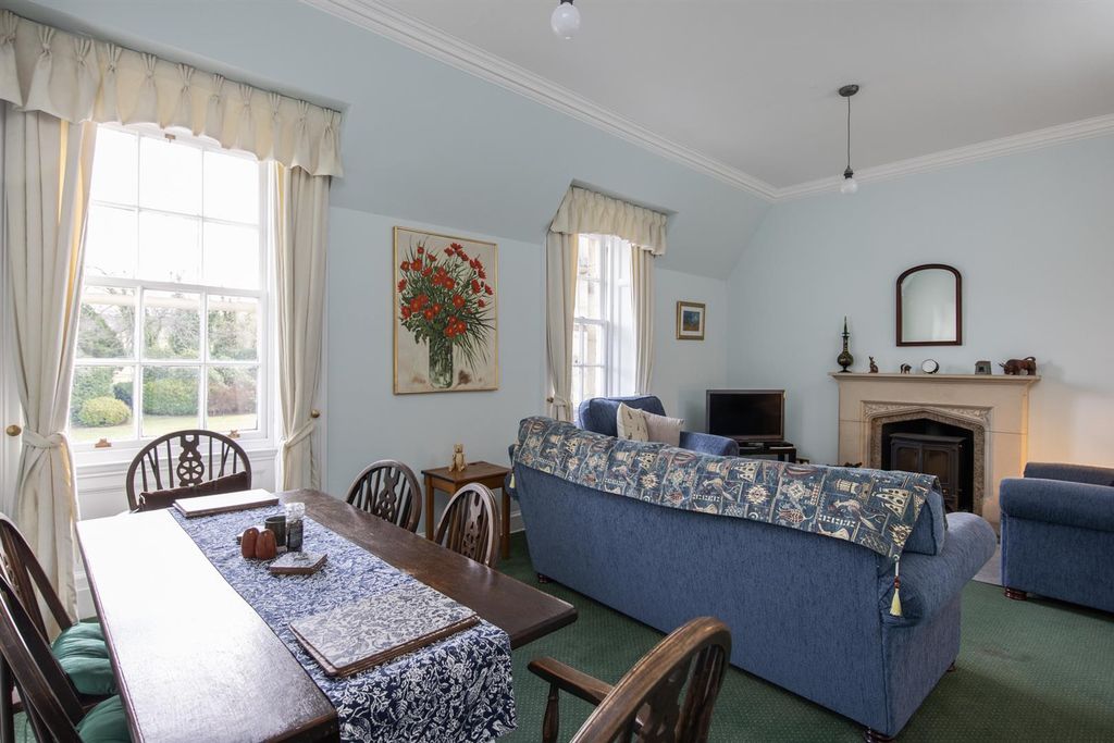 Property photo 3 of 17 5 Towerburn-06.Jpg