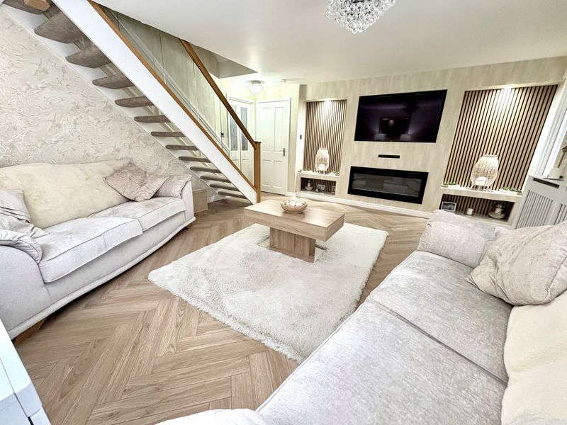 Property photo 3 of 12 Photo 9