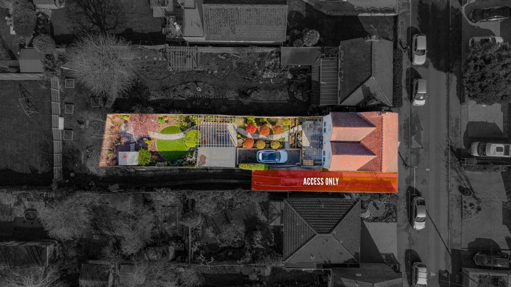 Property photo 2 of 38