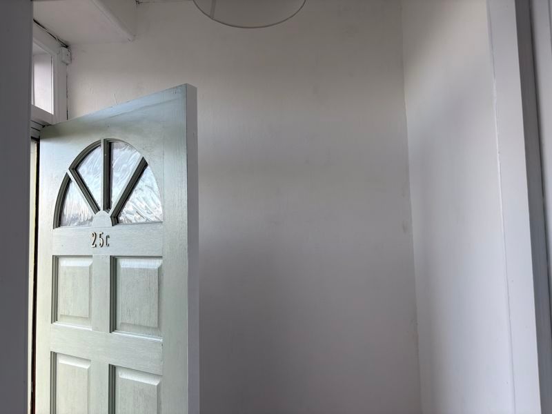 Property photo 3 of 20 Entrance