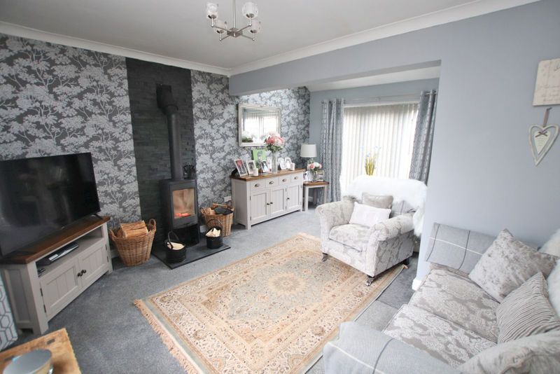 Property photo 2 of 12 Lounge