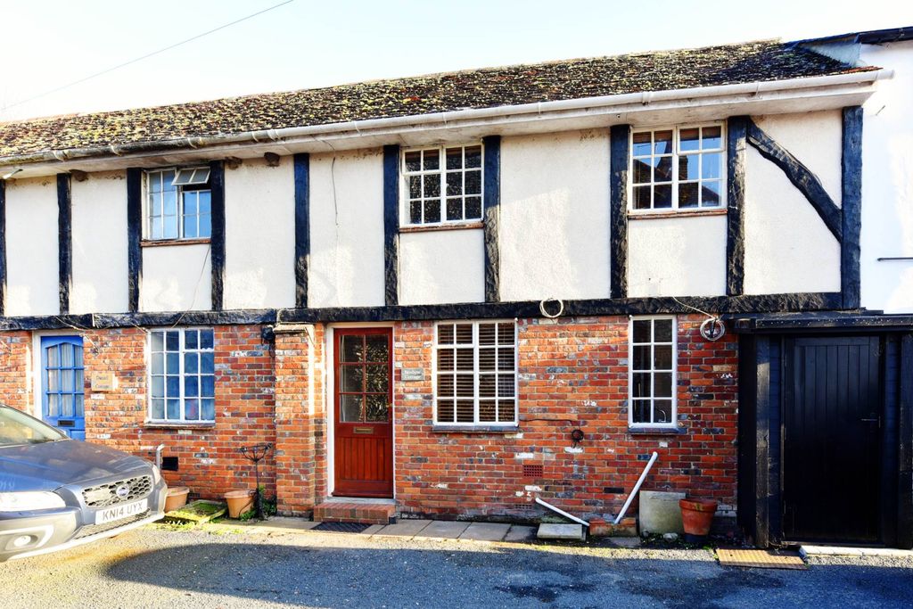 Property photo 1 of 9