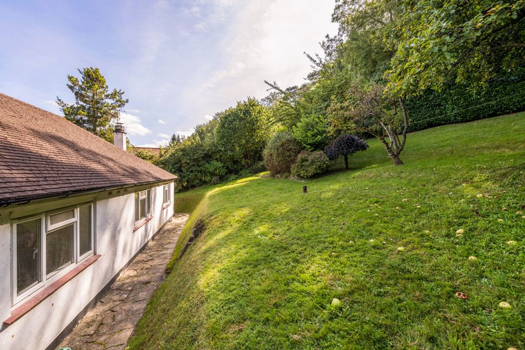 Property photo 3 of 9