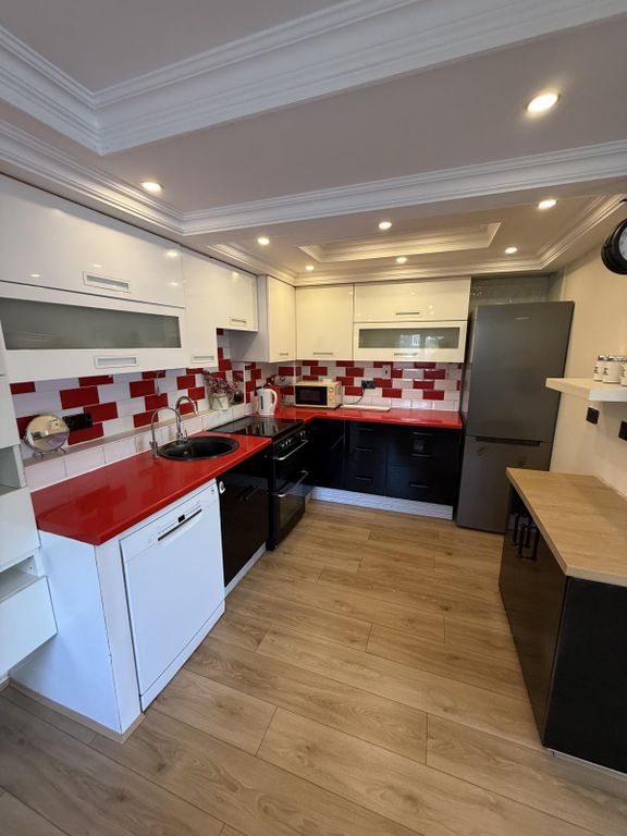 Property photo 2 of 15 Gallery