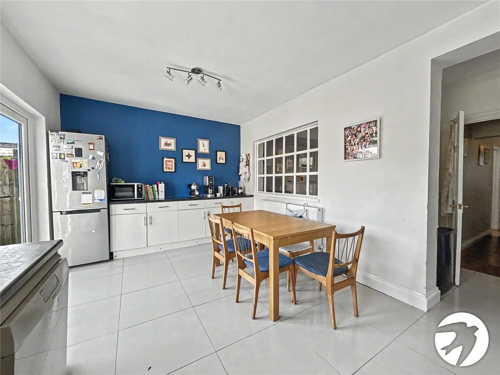 Property photo 3 of 33 Picture No. 26