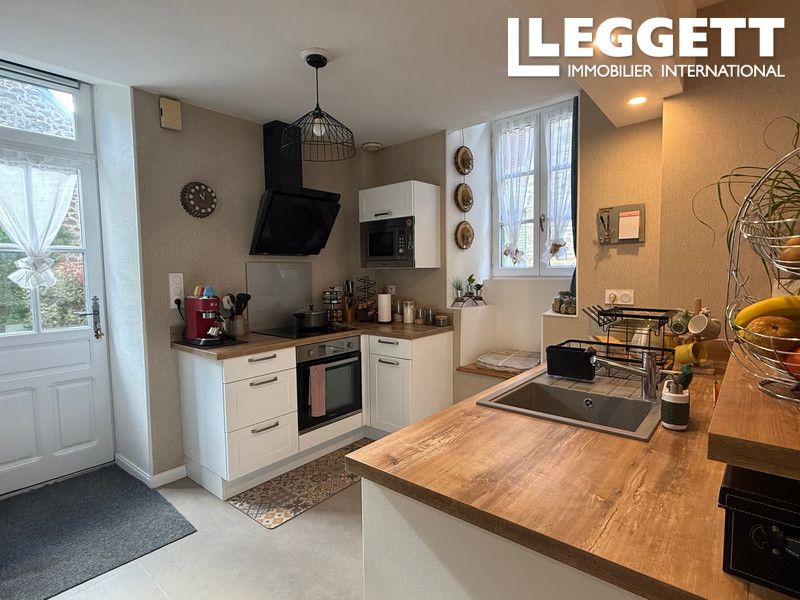 Property photo 2 of 10