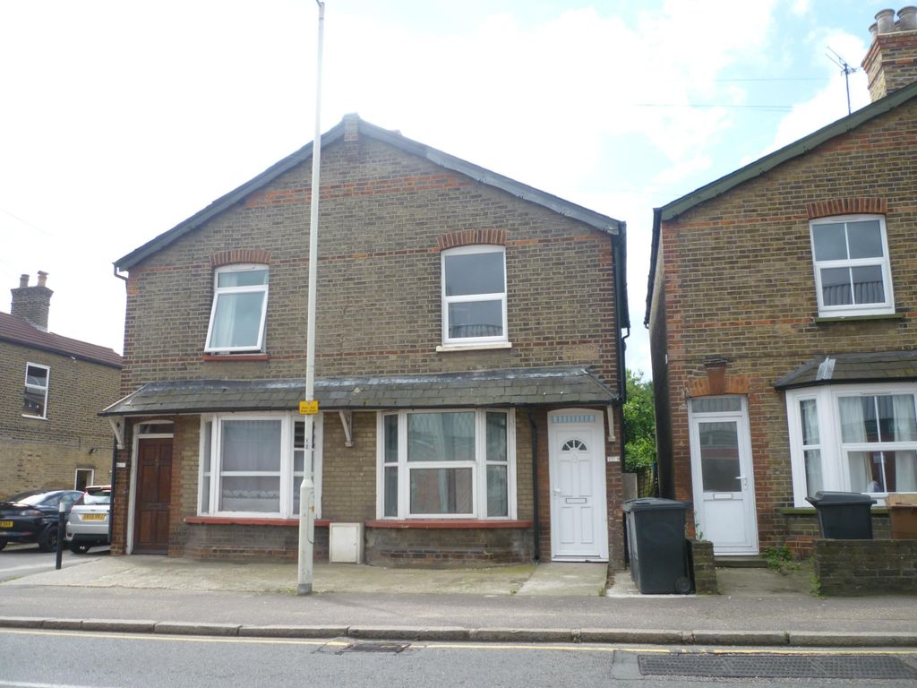 Property photo 1 of 6 Front