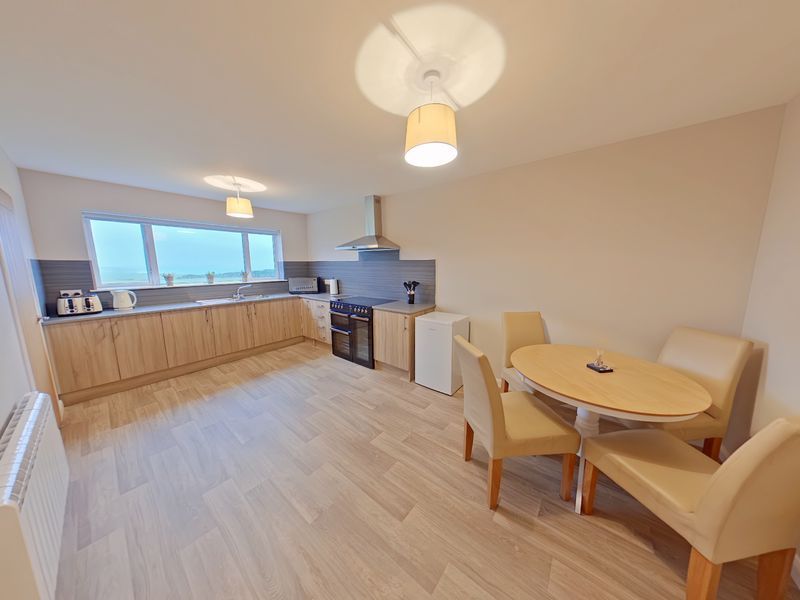 Property photo 2 of 8 Photo 6