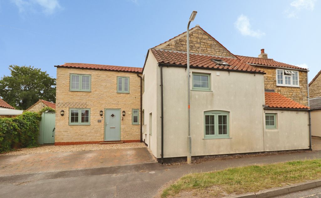 Property photo 1 of 24