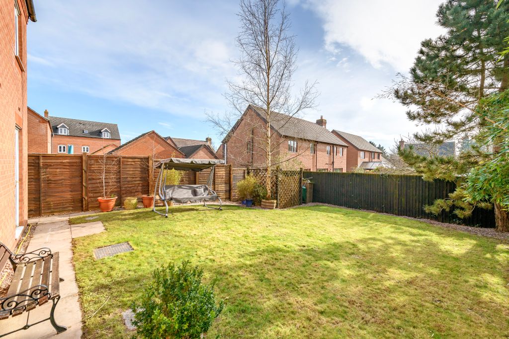 Property photo 2 of 16 Rear Garden