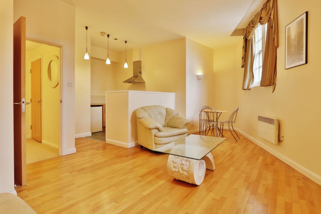 Property photo 2 of 7 2756465