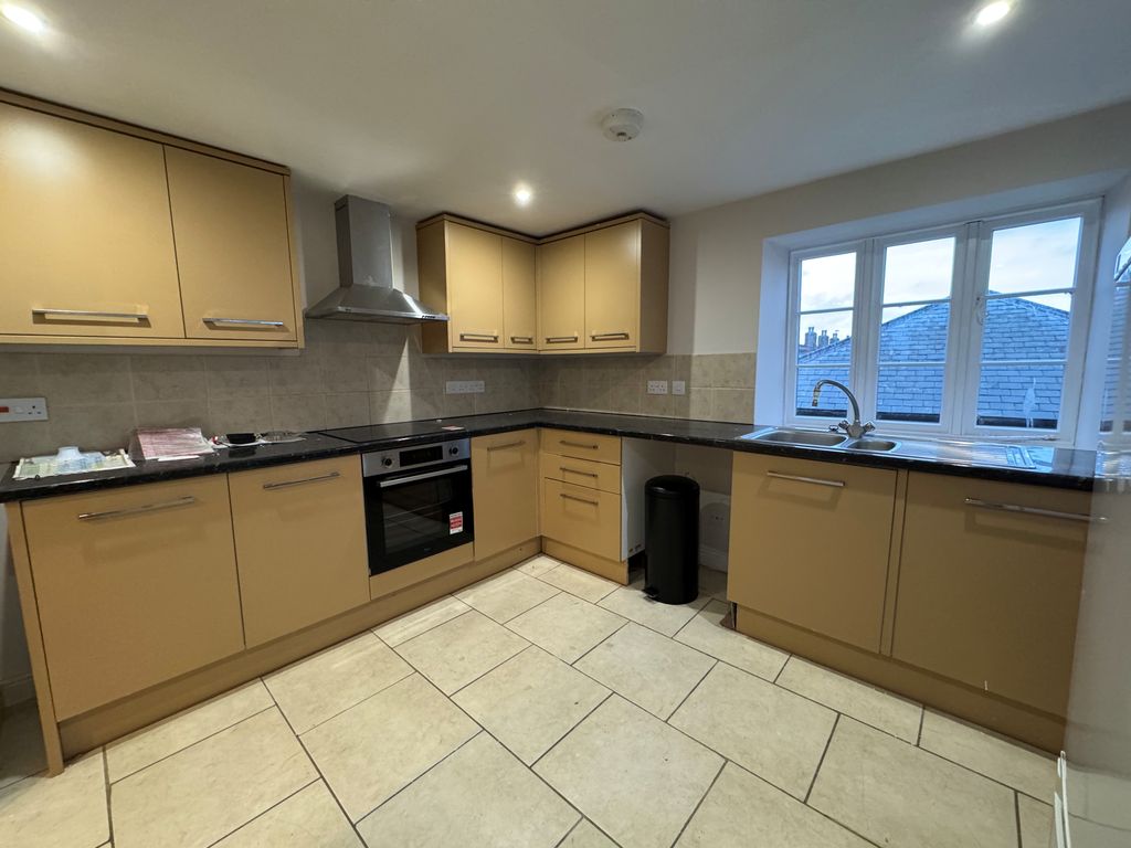 Property photo 3 of 13 Image