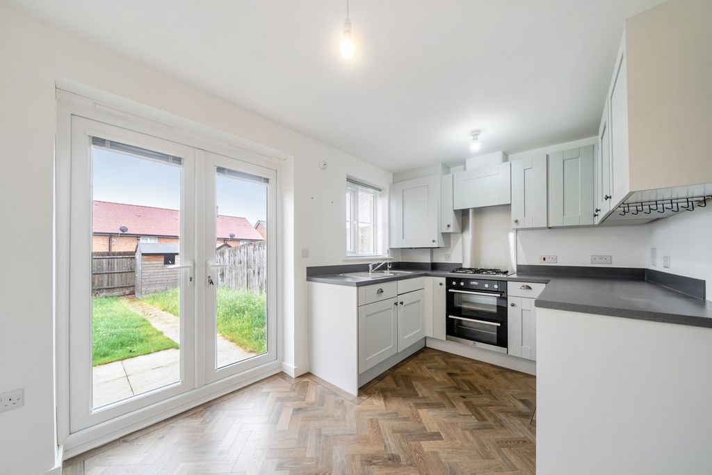 Property photo 3 of 19 1477885-14-6A2Ab6...