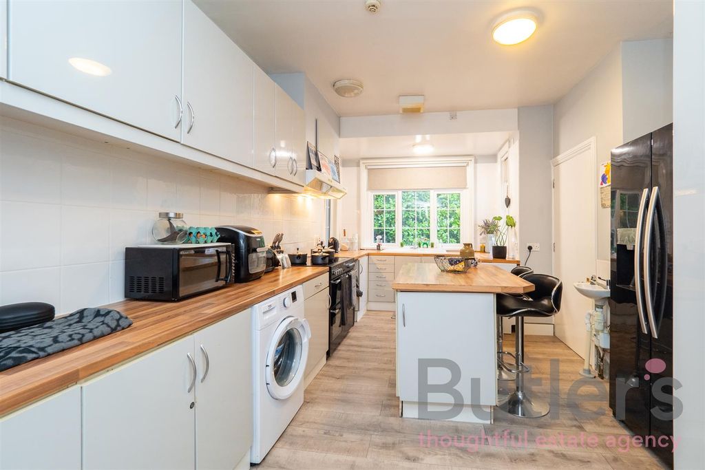 Property photo 2 of 8 Wh_3-004_Wm.Jpg