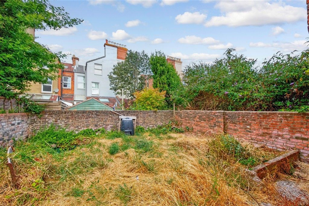 Property photo 2 of 14 Garden