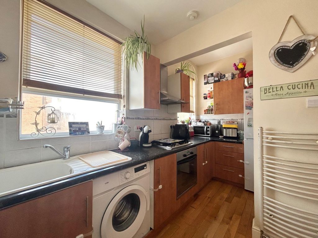 Property photo 3 of 12