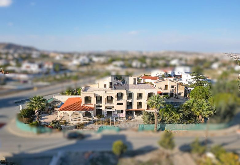 Property photo 1 of 2