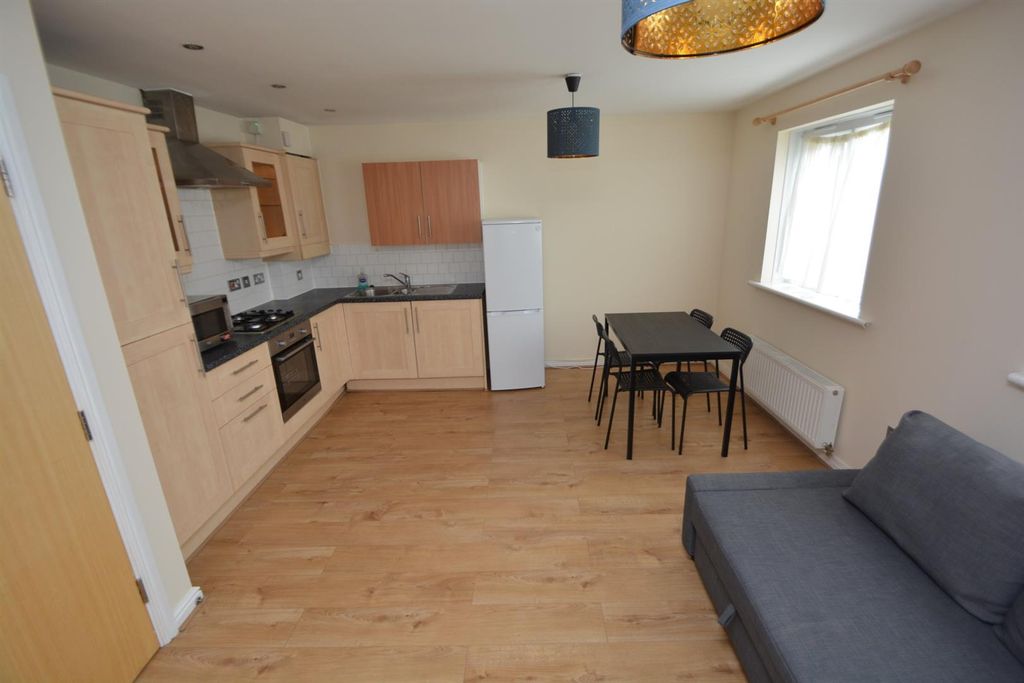 Property photo 2 of 9 Rfxb7Uguoe-Cfmpealvcow.Jpg