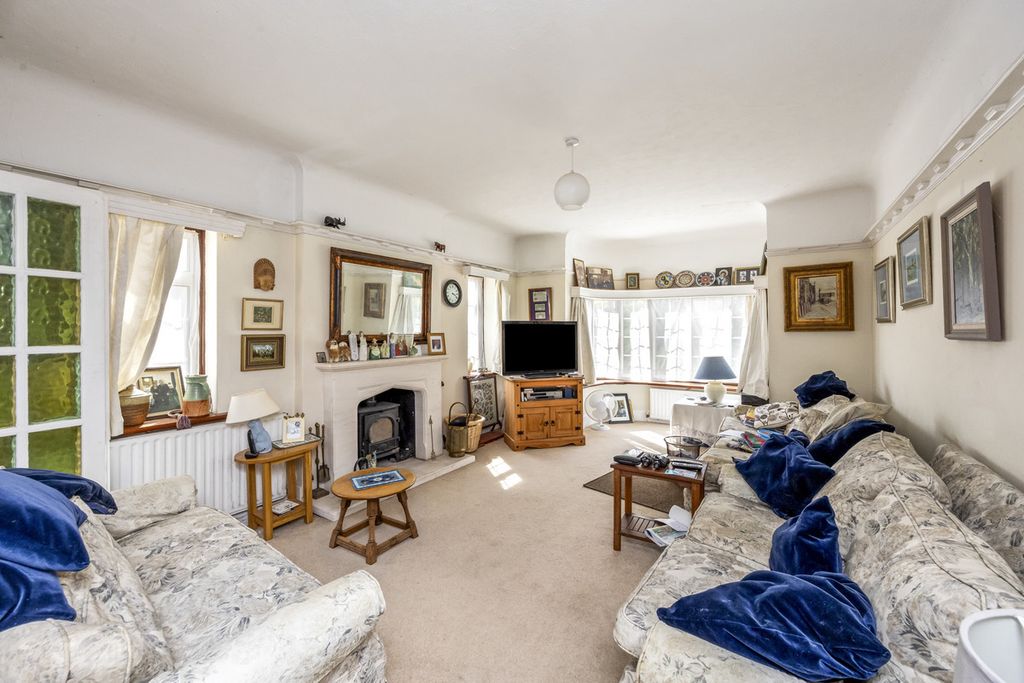 Property photo 3 of 30