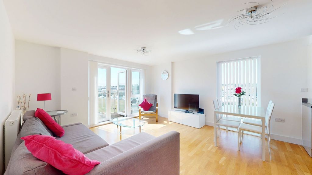 Property photo 3 of 9