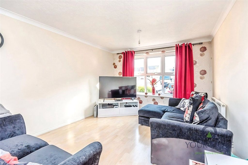 Property photo 2 of 7 Lounge