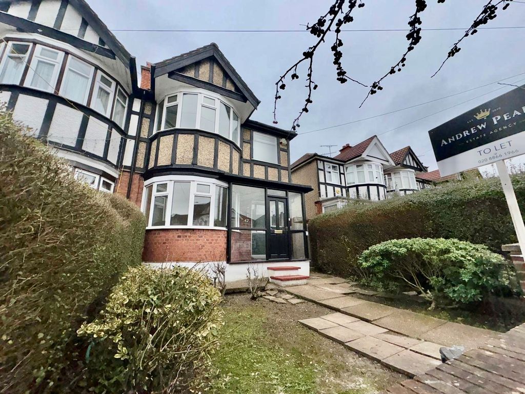 Property photo 1 of 10 Capthorn