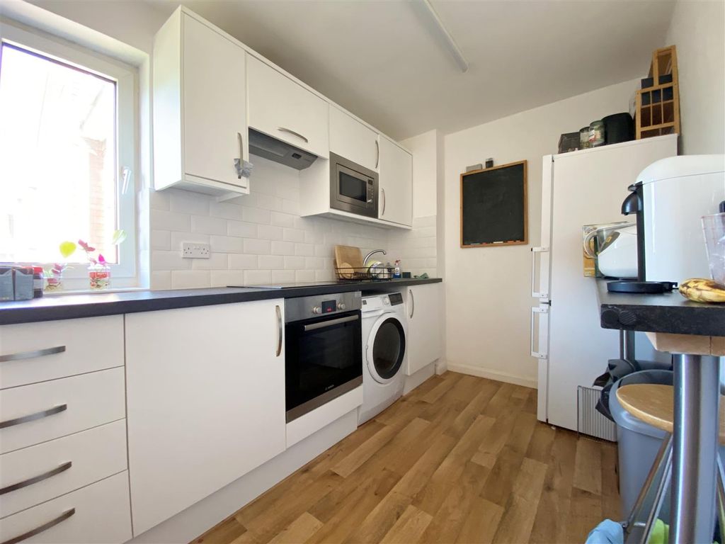 Property photo 3 of 10 Img_5167.Jpg