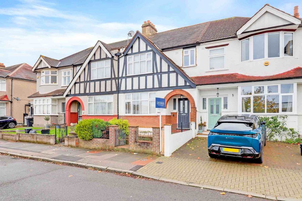 Property photo 2 of 9