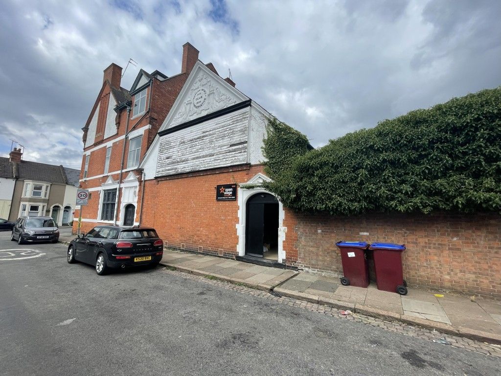 Property photo 2 of 10 Photo 2