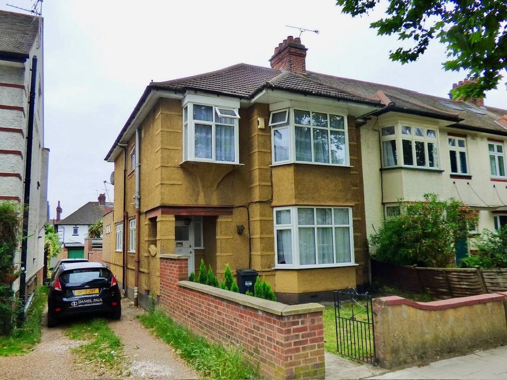 Property photo 2 of 9