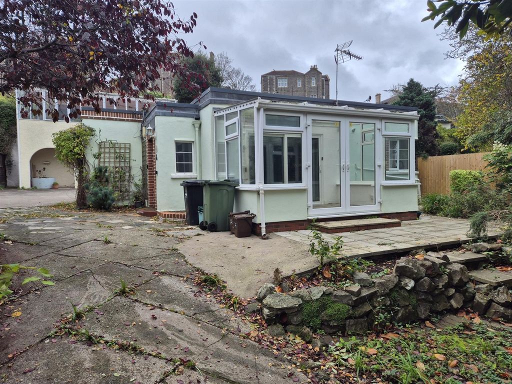 Property photo 3 of 7 20251107_130309_Resized_1.Jpg