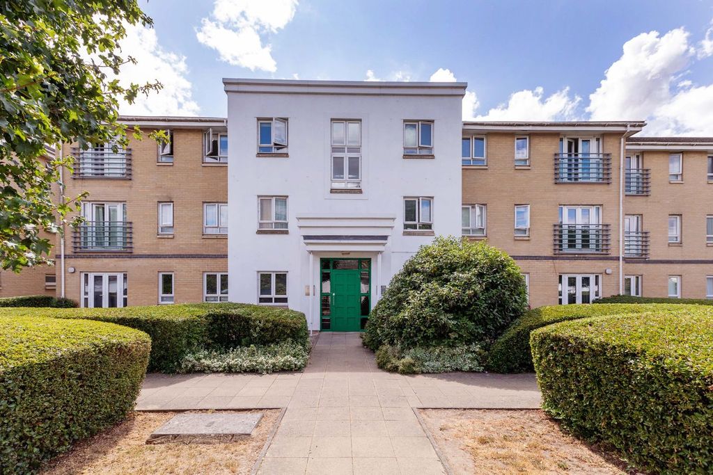 Property photo 1 of 11