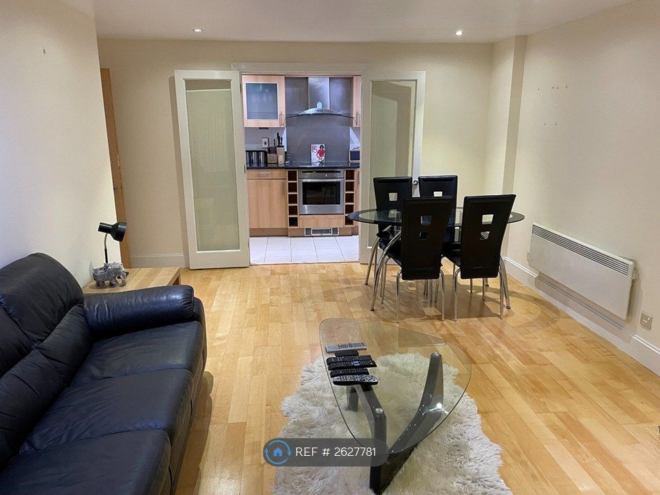 Property photo 2 of 15 Living Room
