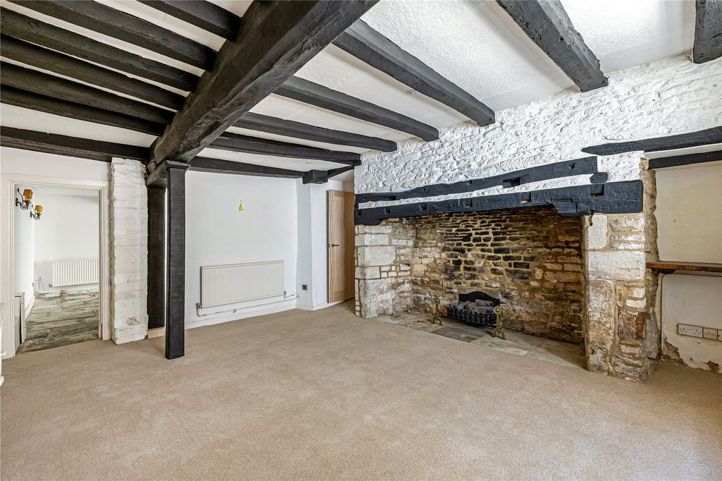 Property photo 2 of 18 Front Sitting Room