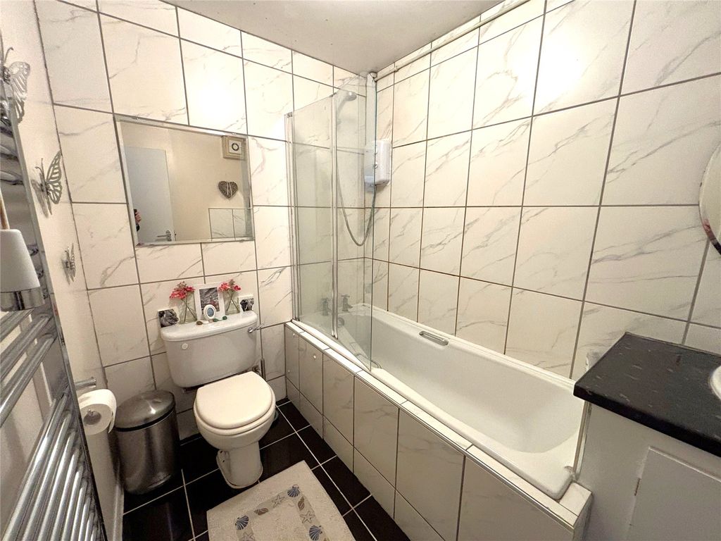 Property photo 3 of 8 Picture No. 07