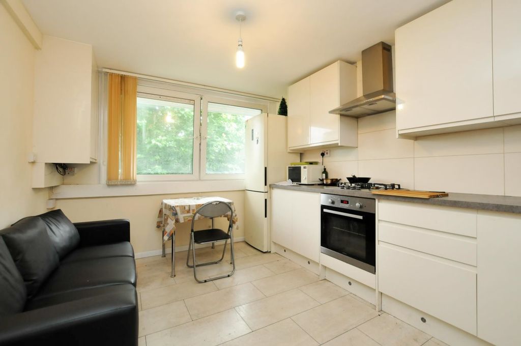 Property photo 1 of 6