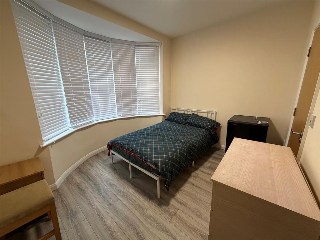 Property photo 3 of 10 1.Jpg