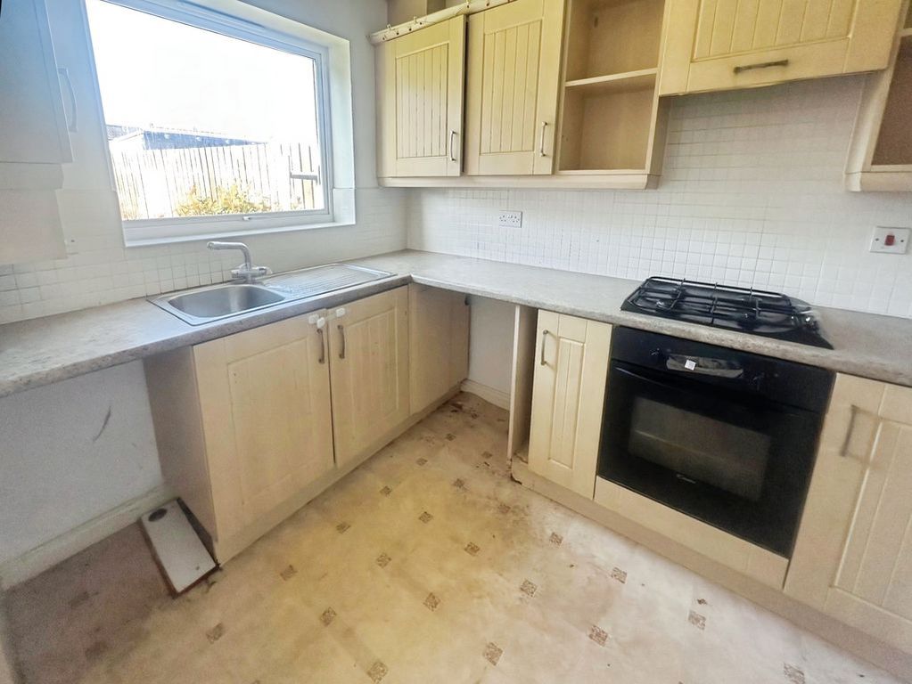 Property photo 3 of 10 Photo 8