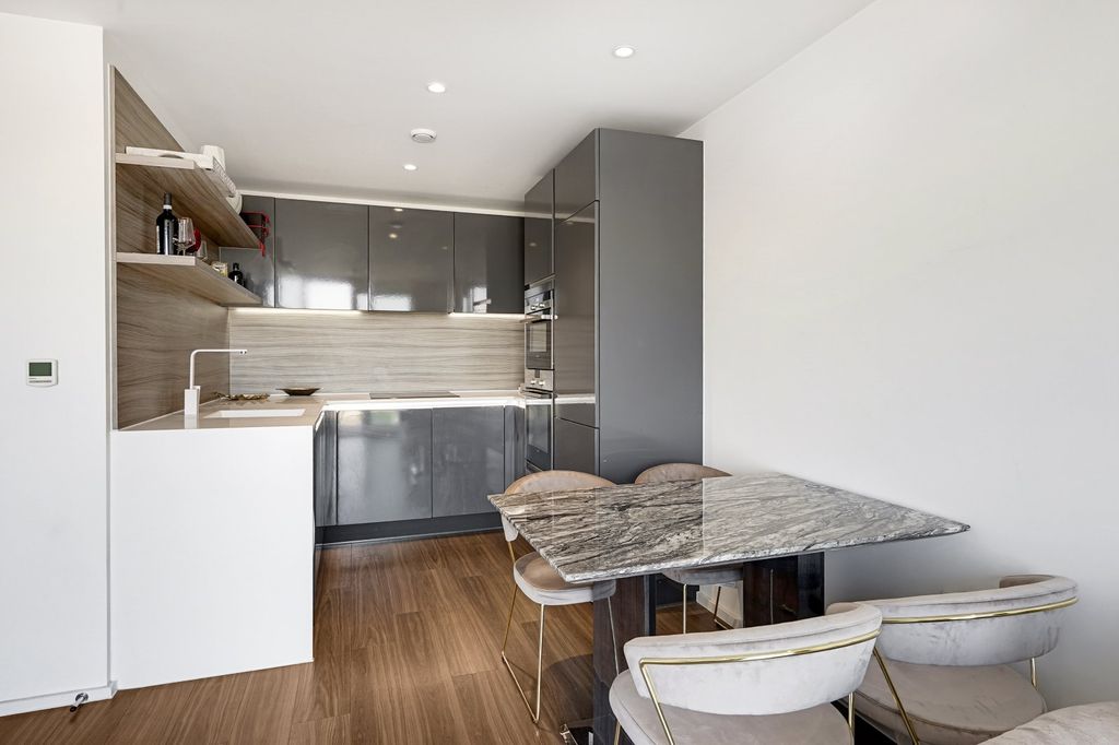 Property photo 2 of 15 Kitchen/Dining