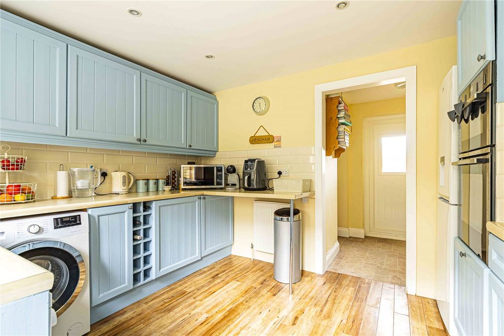 Property photo 2 of 13 Picture No. 05