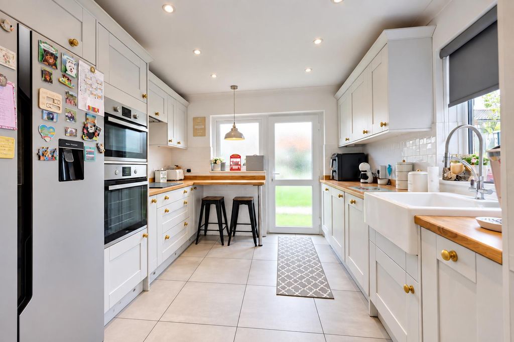 Property photo 2 of 20 Bd44Fa55-9Df0-47F3-A3Df-F16Ca29A8C82.Png