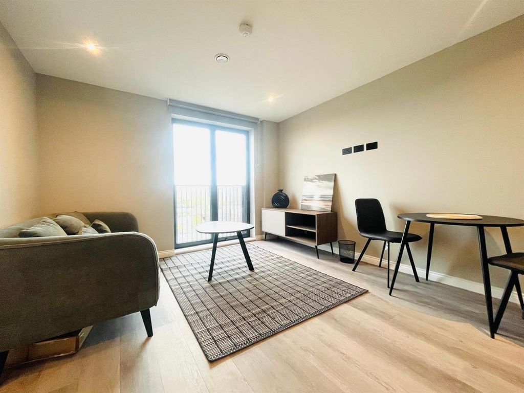 Property photo 2 of 10 Whatsapp Image 2024-04-23 At 11.49.15_4d4E55ce.Jpg