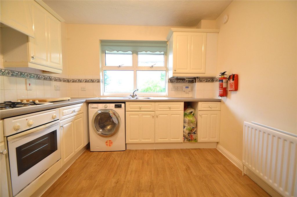 Property photo 2 of 10 Picture No. 05