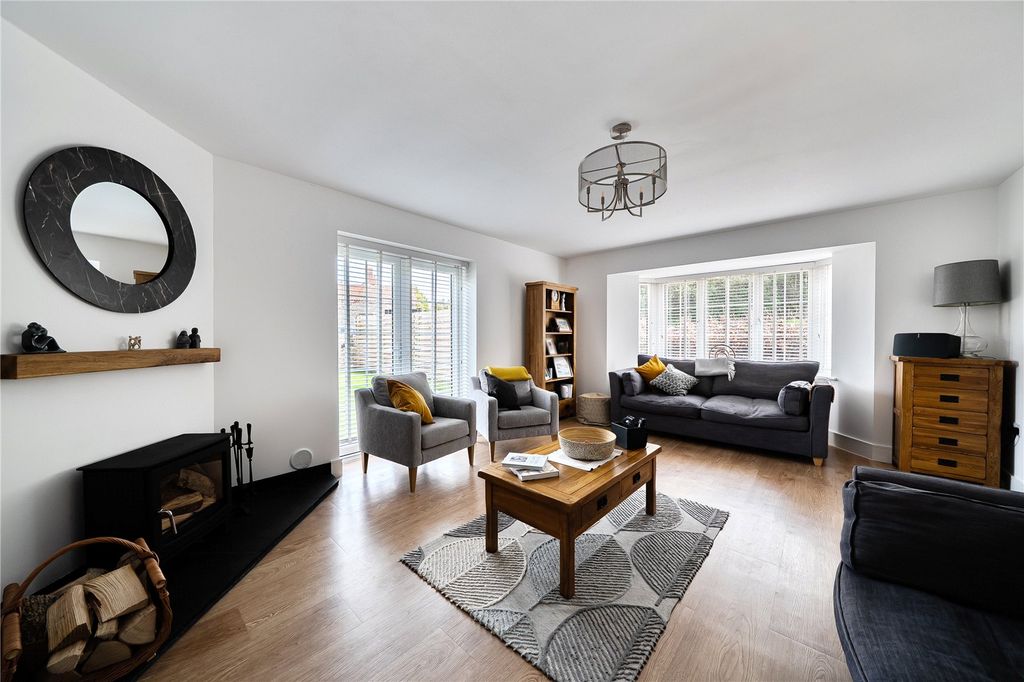 Property photo 3 of 27 Picture No. 13