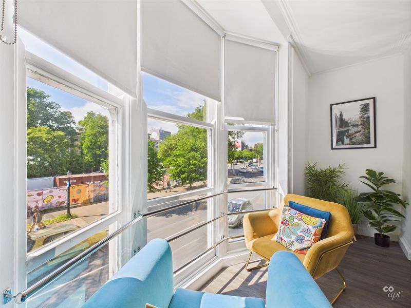 Property photo 1 of 7 Reception