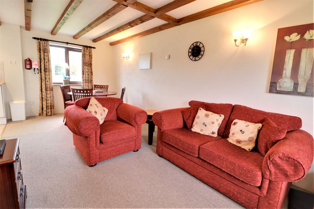 Property photo 2 of 10 Picture No. 02