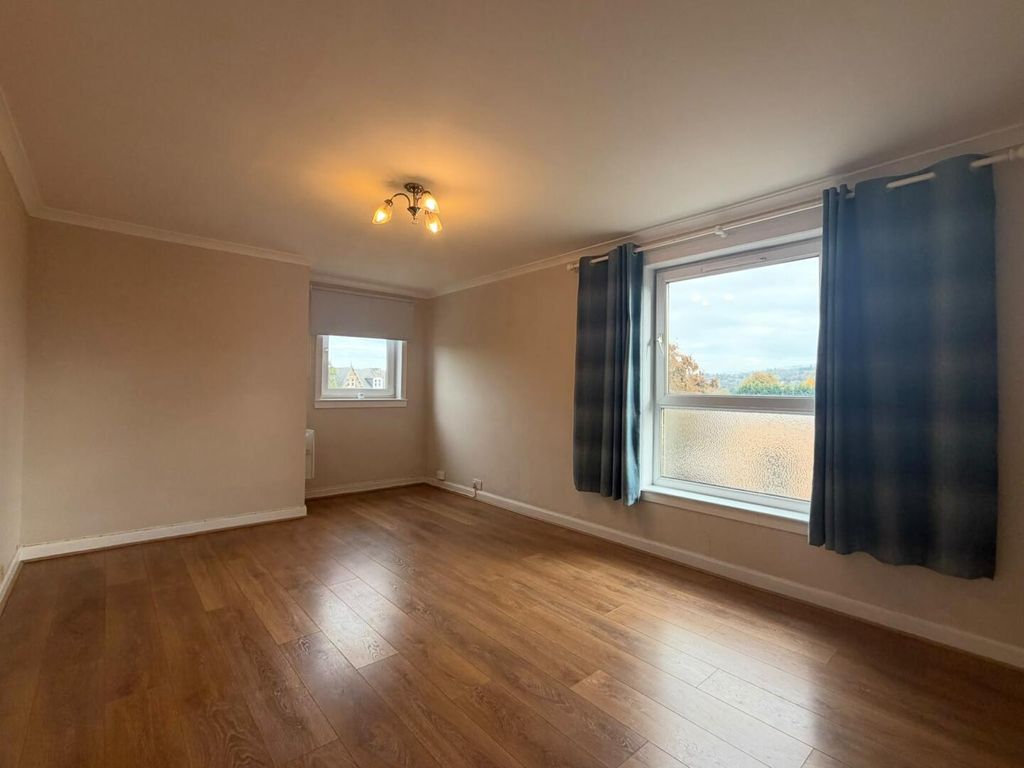 Property photo 3 of 15 Living Room